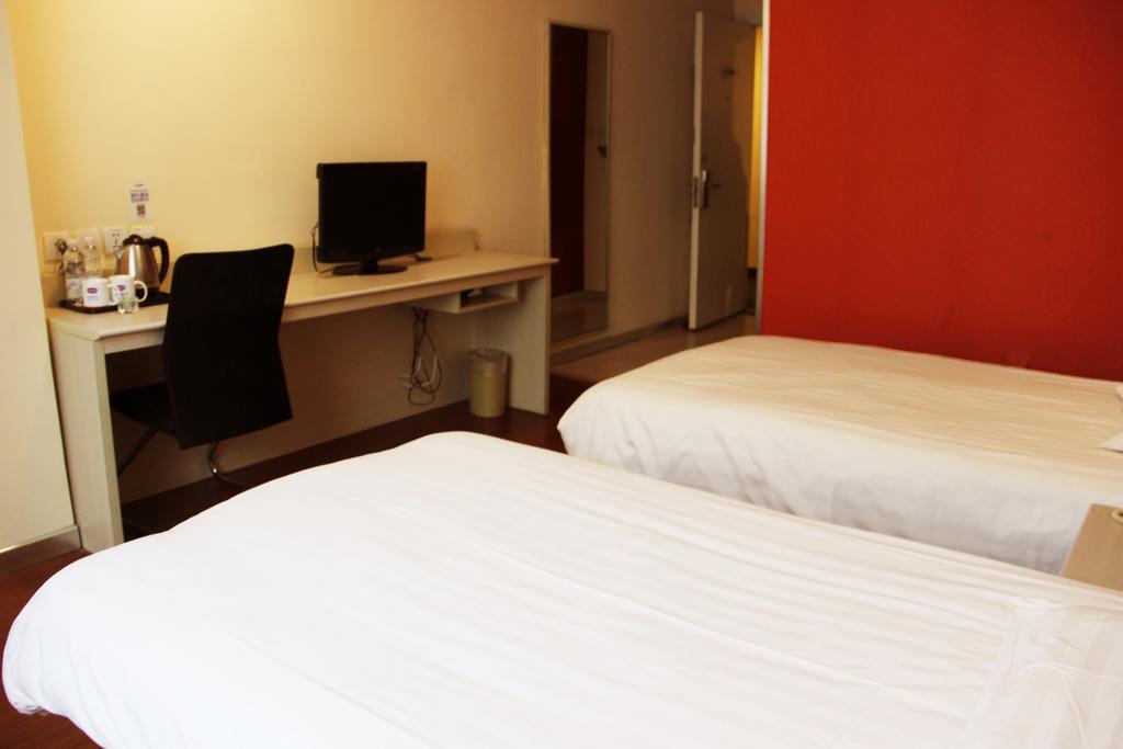 Hanting Express Gulou Beijing Room photo